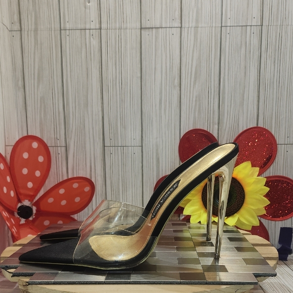 Jessica Rich Black and Gold Clear Heels - Picture 3 of 8